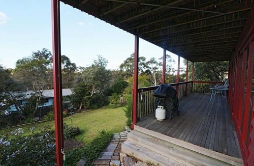 Eden House | The Tree House Eden - 3 Bedroom house with Stunning bushland setting - 5+ nights