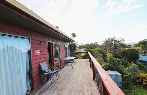 Eden House | The Tree House Eden - 3 Bedroom house with Stunning bushland setting - 5+ nights
