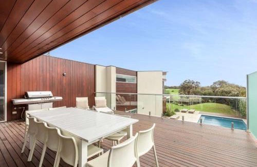 Torquay House | The Ultimate Sands Retreat Pool Beach & Golf