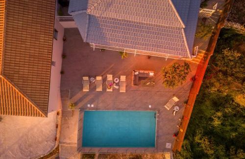 Maries Apartment | The View Villa