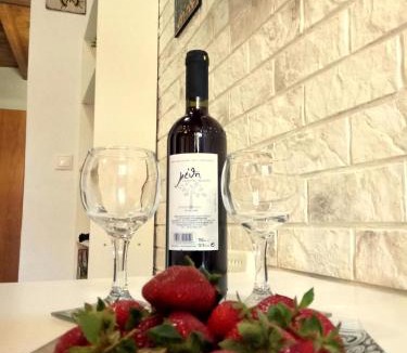 Rhodes Old Town Apartment | The White House of Rhodes