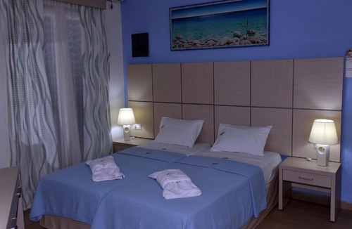 Azolimnos Apartment | Thealos