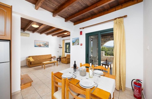Fragkokastello Villa | Theo Beach Villa - Four Bedroom Villa, Sleeps 9