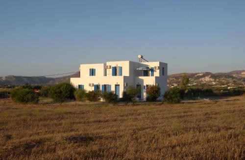 Milos House | Theophili