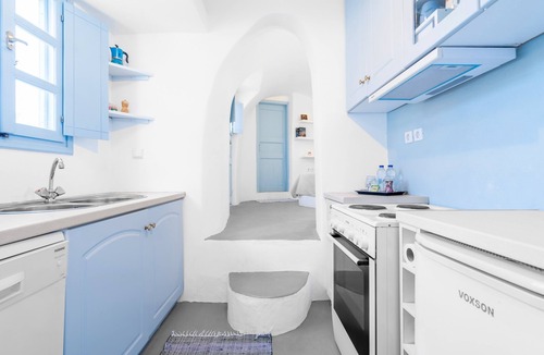 Emporio House | Thera Bliss "Hideaway" Private Jacuzzi by MΡS