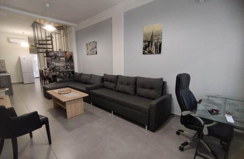 Ampelokipoi-Menemeni Apartment | ThessLoft