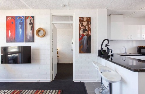 Fremantle Apartment | This apartment is a 1 bedroom(s), 1 bathrooms, located in Fremantle, WA.