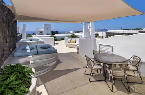 Akrotiri Villa | Thrilling Santorini Suite | Poseidon’s Hideaway Suite | Executive Two Bedroom.