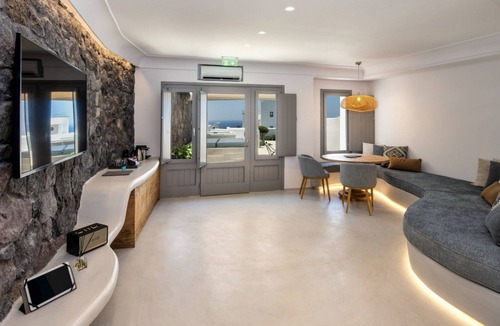 Akrotiri Villa | Thrilling Santorini Suite | Poseidon’s Hideaway Suite | Executive Two Bedroom.
