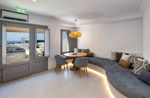 Akrotiri Villa | Thrilling Santorini Suite | Poseidon’s Hideaway Suite | Executive Two Bedroom.