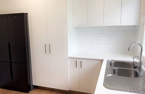 Toogoom House | Time & Tide - Close to beach-7 beds-2 baths-Sleeps 16-WiFi-2 Smart TVs