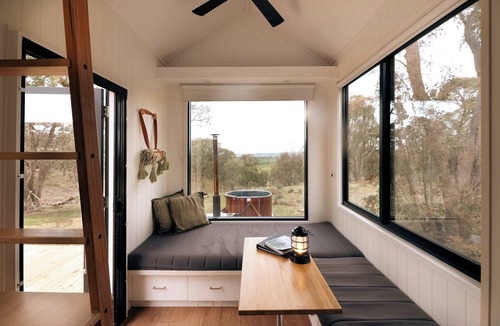 Metcalfe Cabin | Tiny Harper Summary: