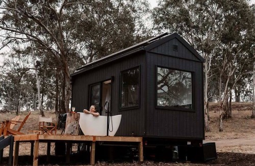 Ramsay Cabin | Tiny Kya Summary: A f