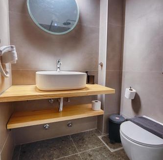 Moudros Hotel | To Kyma