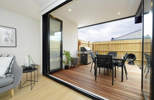 Capel Sound Apartment | Toast the Townhouse
