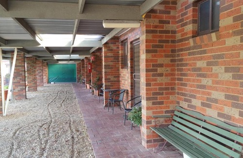 Tocumwal Hotel | Tocumwal All Seasons Motel