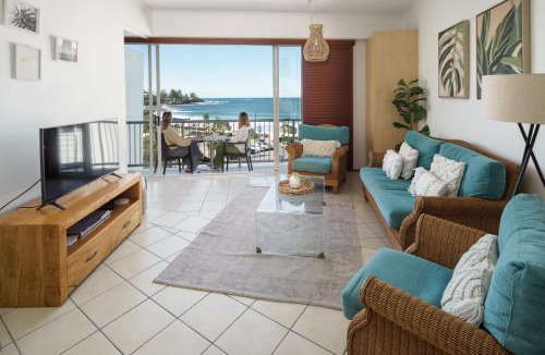 Kings Beach Apartment | Top Floor Unit With Private Rooftop Terrace
