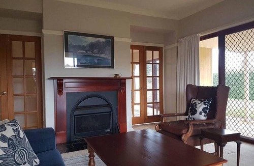 Shadforth House | Topsys Corner - large rural house near Orange