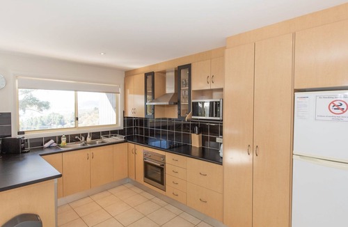 Jindabyne House | Torino - 2/14 Nettin Circuit