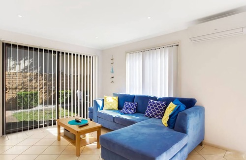 Salamander Bay House | Townhouse in the heart of Port Stephens