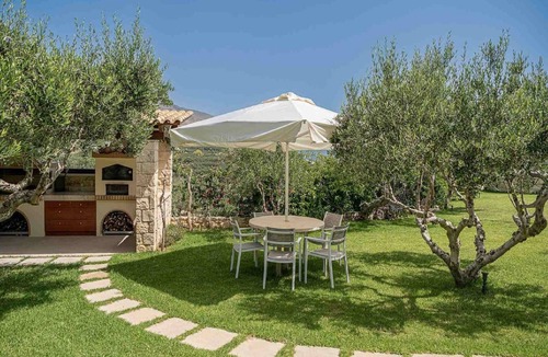 Gramvousa Villa | Traditional Crete Villa | Villa Horizon | 3 Bedrooms | Private Pool & Ouotdoor