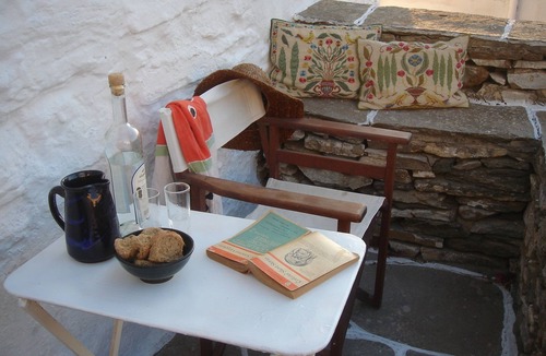 Apollonia House | Traditional Family House Centrally Located