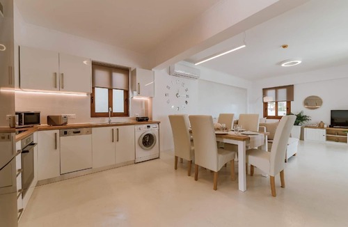 Gennadi House | Traditional greek holiday villa Eventide