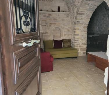 Kalamoti House | Traditional medieval Holiday House In Kalamoti