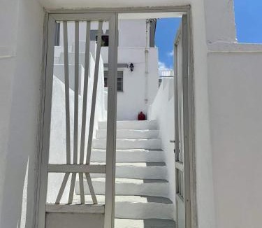 Rogon Apartment | Traditional SeamansHouse Kochilos