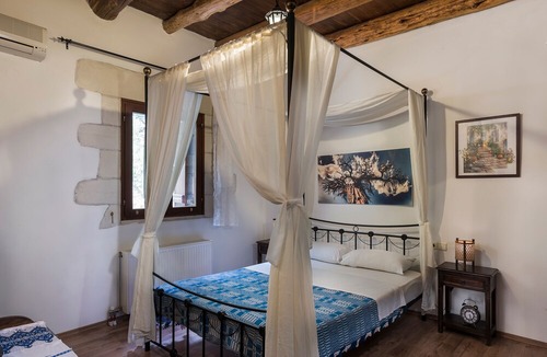 Maza Villa | Traditional Stone, Pool Villa with Wonderful Garden!