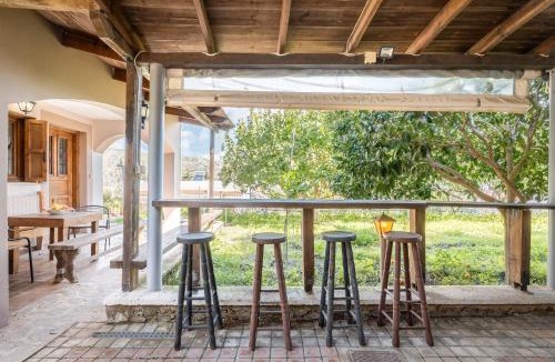 Vation Apartment | Traditional Thea Home Vati Rhodes