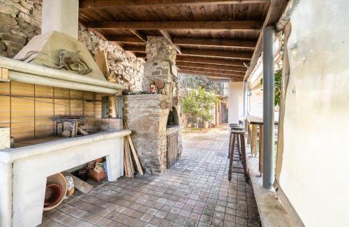 Vation Apartment | Traditional Thea Home Vati Rhodes