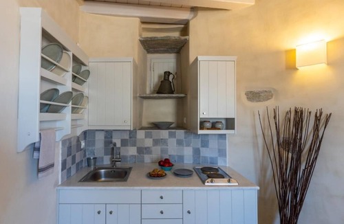 Serifos House | TRADITIONAL WINDMILL HOUSE, CHORA SERIFOS