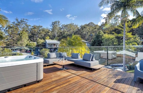 Currumbin Waters House | Tranquil 3 bed getaway in Currumbin Pool and Spa!