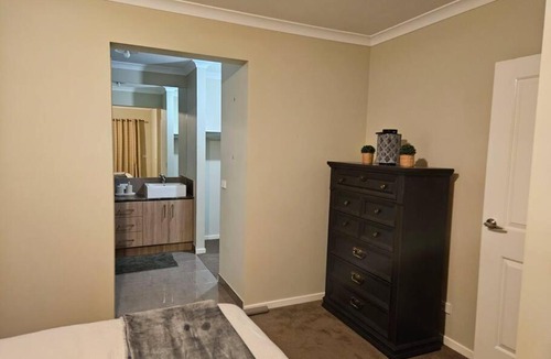 Point Cook Apartment | Tranquil home in Point Cook.