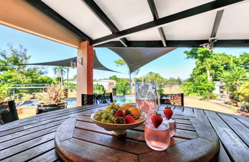 Marrara Apartment | Tranquil Townhouse: HUGE Pool & Golf Course views