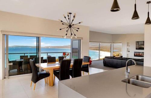 The Gardens House | Tranquility Bay of Fires