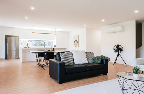 South Launceston House | Tree Top Treasure ITAS