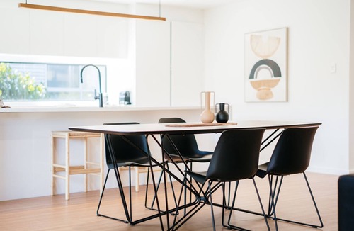 South Launceston House | Tree Top Treasure ITAS