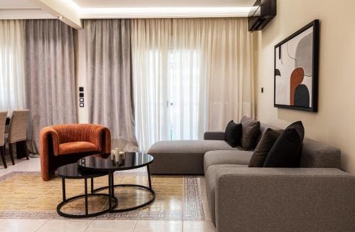 Evosmos Apartment | TReverie Stay -Modern 3BR Apartment for Families & Friends
