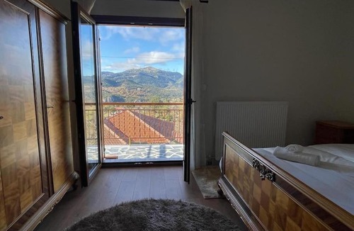 Vitina House | Trifonakia