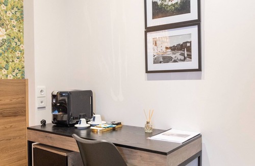 Trikala House | Trikala Mall Suites 1st Floor Suite Number 10