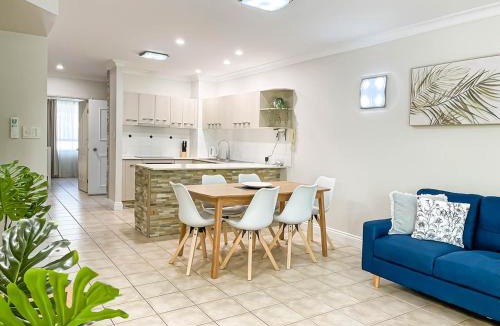 White Rock Apartment | Trinity Links Resort