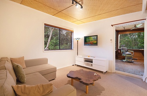 Suffolk Park House | Tropical Private Guesthouse in Byron Bay