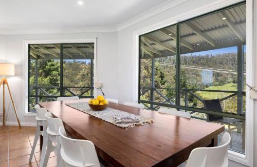 Wye River House | Tumbaramba - BYO Linen