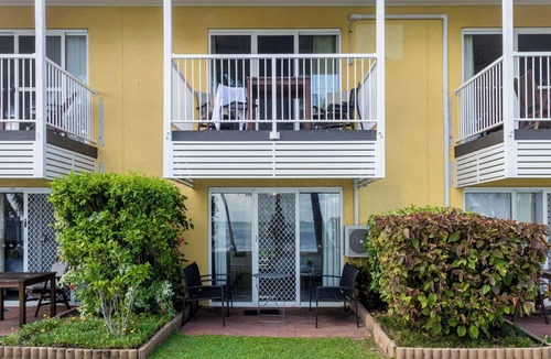 Mackay Regional Apartment | Turtle Beach