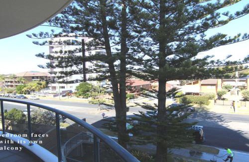Forster Apartment | Twin Pines 301 CBD Location