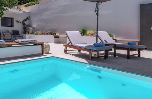Nafplion City Centre Apartment | Two Bedroom Apartment with Pool View | FD Luxury Suites Nafplio