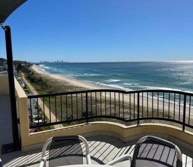 Tugun Apartment | Two Bedroom Ocean View Penthouse at Pelican Sands