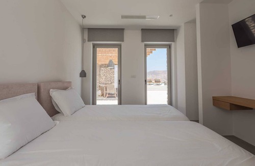 Mykonos Town Hotel | Two Bedroom Suite, Amarelo Suites